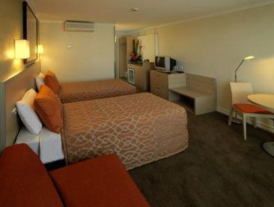 Travelodge Newcastle City - Accommodation QLD 4