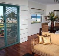 Currumbin Sands on the Beach - Accommodation QLD