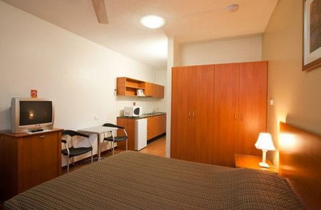 Vitina Studio Motel - Accommodation QLD 2