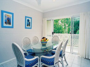 Sailz Boutique Holiday Villas - Accommodation QLD 0