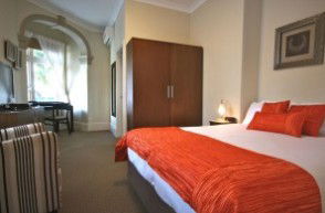 Cremorne Point Manor - Accommodation QLD 4