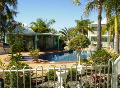 Reef Adventureland Motor Inn - Accommodation QLD 0