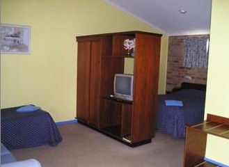 Rest Point Motel - Accommodation QLD 2