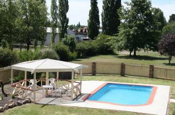 Rest Point Motel - Accommodation QLD 3