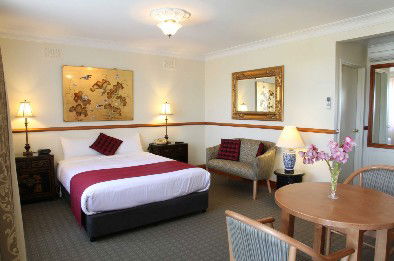 3 Explorers Motel - Accommodation QLD 1