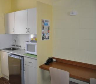 South Seas Motel - Accommodation QLD 5