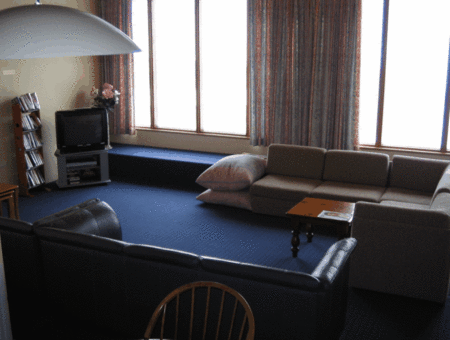 Valhalla Lodge - Accommodation QLD 4