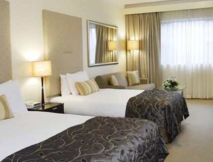 The Hills Lodge Boutique - Accommodation QLD 3