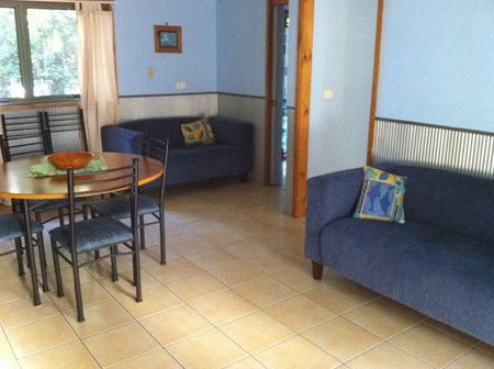O'Carrollyns At One Mile Beach - Accommodation QLD 5