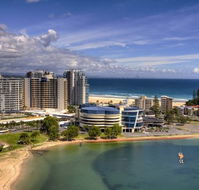 Outrigger Twin Towns Resort - Accommodation QLD