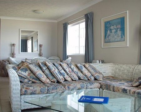 Paros On The Beach - Accommodation QLD 3