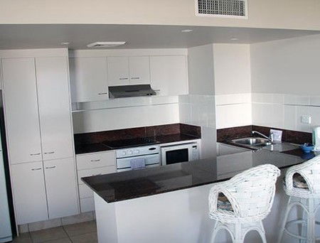 Paros On The Beach - Accommodation QLD 4