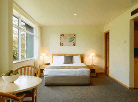 Newport Mirage - Accommodation QLD 4
