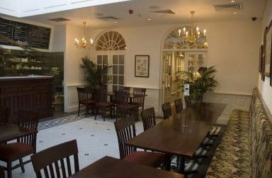 The Royal Exhibition Hotel - Accommodation QLD 3