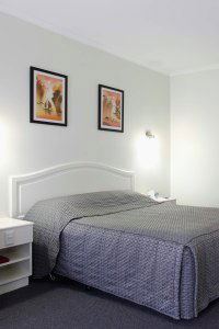 Best Western Cathedral Motor Inn - Accommodation QLD 1