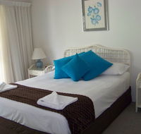 Old Burleigh Court Holiday Apartments - Accommodation QLD