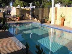 Blue Violet Motor Inn - Accommodation QLD 1