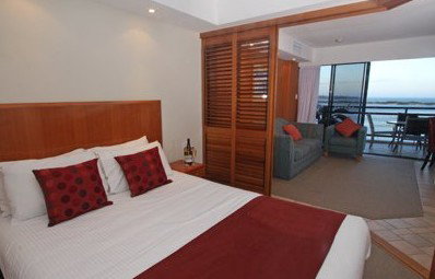 Ramada Resort Golden Beach - Accommodation QLD 2