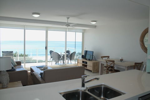 84 The Spit - Accommodation QLD 2