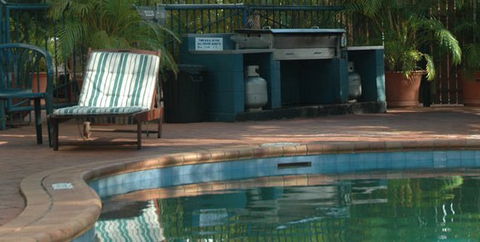 Coconut Grove Holiday Apartments - Accommodation QLD 1