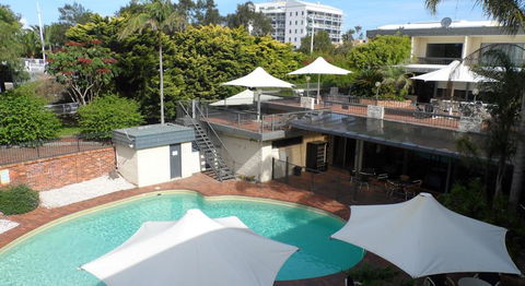 El Lago Waters Resort - Accommodation QLD 1