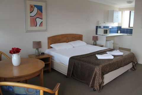 A' Montego Mermaid Beach Motel - Accommodation QLD 1