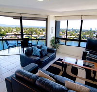 Surfers Hawaiian - Accommodation QLD