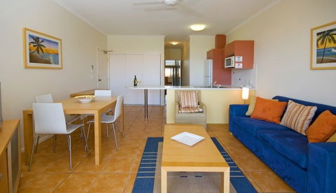Endless Summer Resort - Accommodation QLD 4
