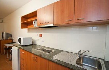 Vitina Studio Motel - Accommodation QLD 3