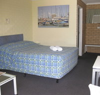 Twin Pines Motel - Accommodation QLD