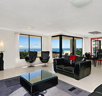 Burgess  Kings Beach Apartments - Accommodation QLD