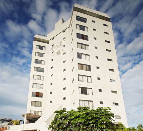 Langley Park Holiday Apartments - Accommodation QLD 0