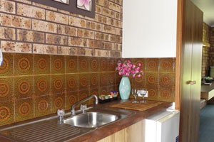 Surfside Resort Motel - Accommodation QLD 2