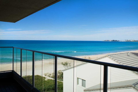 Pacific Surf Absolute Beach Apartments - Accommodation QLD 0