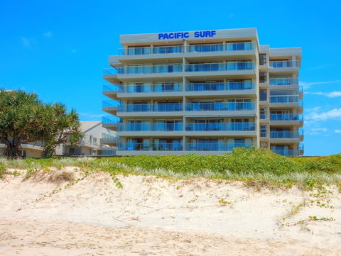 Pacific Surf Absolute Beach Apartments - Accommodation QLD 5