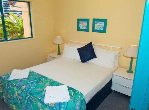 Aruba Surf Resort - Accommodation QLD 0