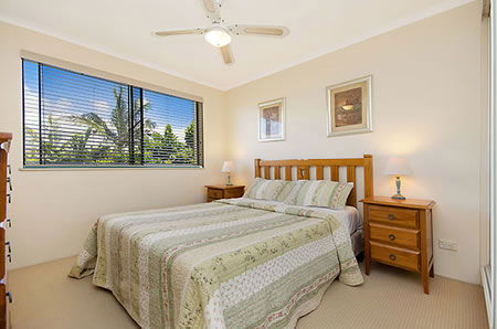 Fairseas Apartments - Accommodation QLD 6