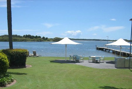 Moby Dick Waterfront Resort Motel - Accommodation QLD 2