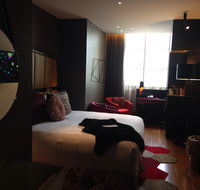 QT Sydney - Accommodation QLD