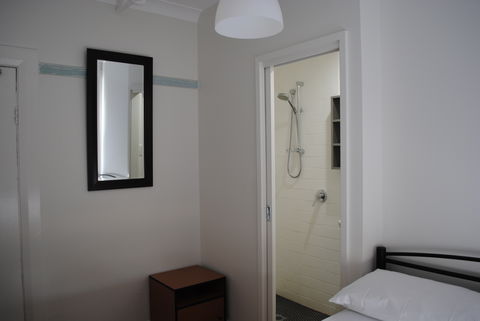 Highfield Private Hotel - Accommodation QLD 0