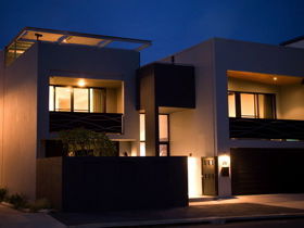 Chester's Boutique Hotel - Accommodation QLD 0
