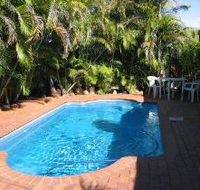 Royal Hotel Resort - Accommodation QLD