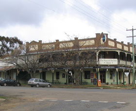 Ram And Stallion Hotel - Accommodation QLD 0