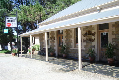 Mount Bryan Hotel - Accommodation QLD 0