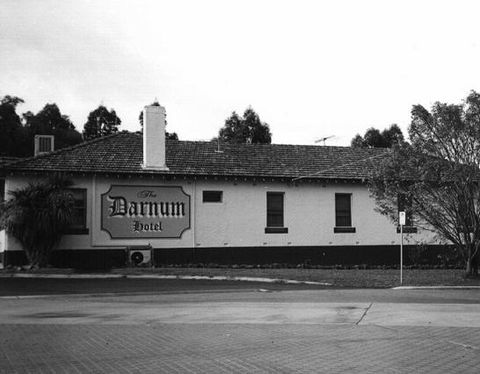 Darnum Hotel - Accommodation QLD 0