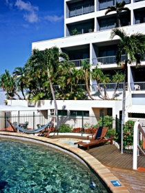 Cairns Sunshine Tower Hotel - Accommodation QLD 0