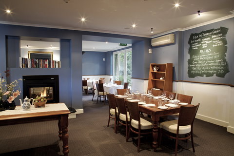 Brandon Hotel - Accommodation QLD 0