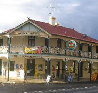Royal Hotel Mandurama - Accommodation QLD