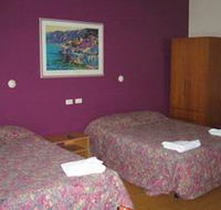Clare Hotel - Accommodation QLD