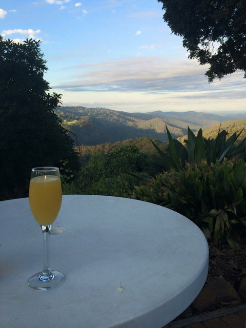 St Bernards Hotel - Accommodation QLD 0